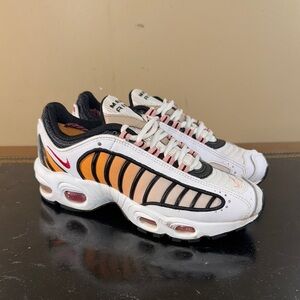 Nike Air Max Tailwind 4 Gradient Orange White CJ7976-100 Women’s Size 6.5